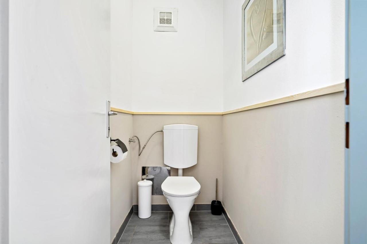 Erholung Pur Nahe Krankenhaus & Uni Mit Parkplatz! Appartement Graz Buitenkant foto