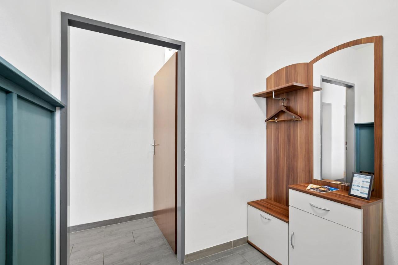 Erholung Pur Nahe Krankenhaus & Uni Mit Parkplatz! Appartement Graz Buitenkant foto